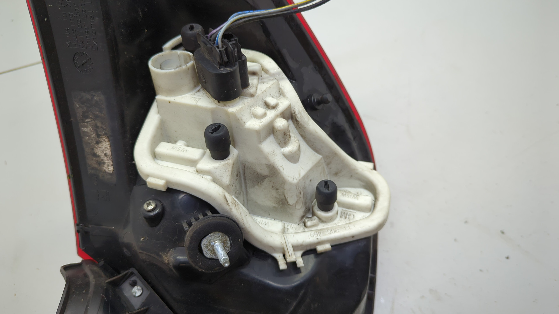 Фонарь задний левый