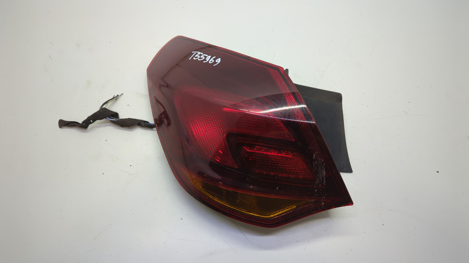 Фонарь задний левый