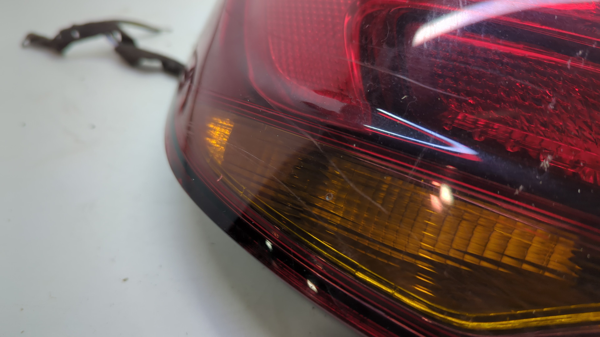 Фонарь задний левый