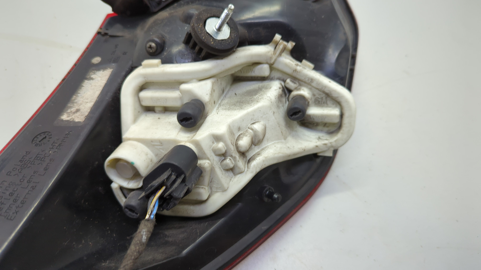 Фонарь задний правый