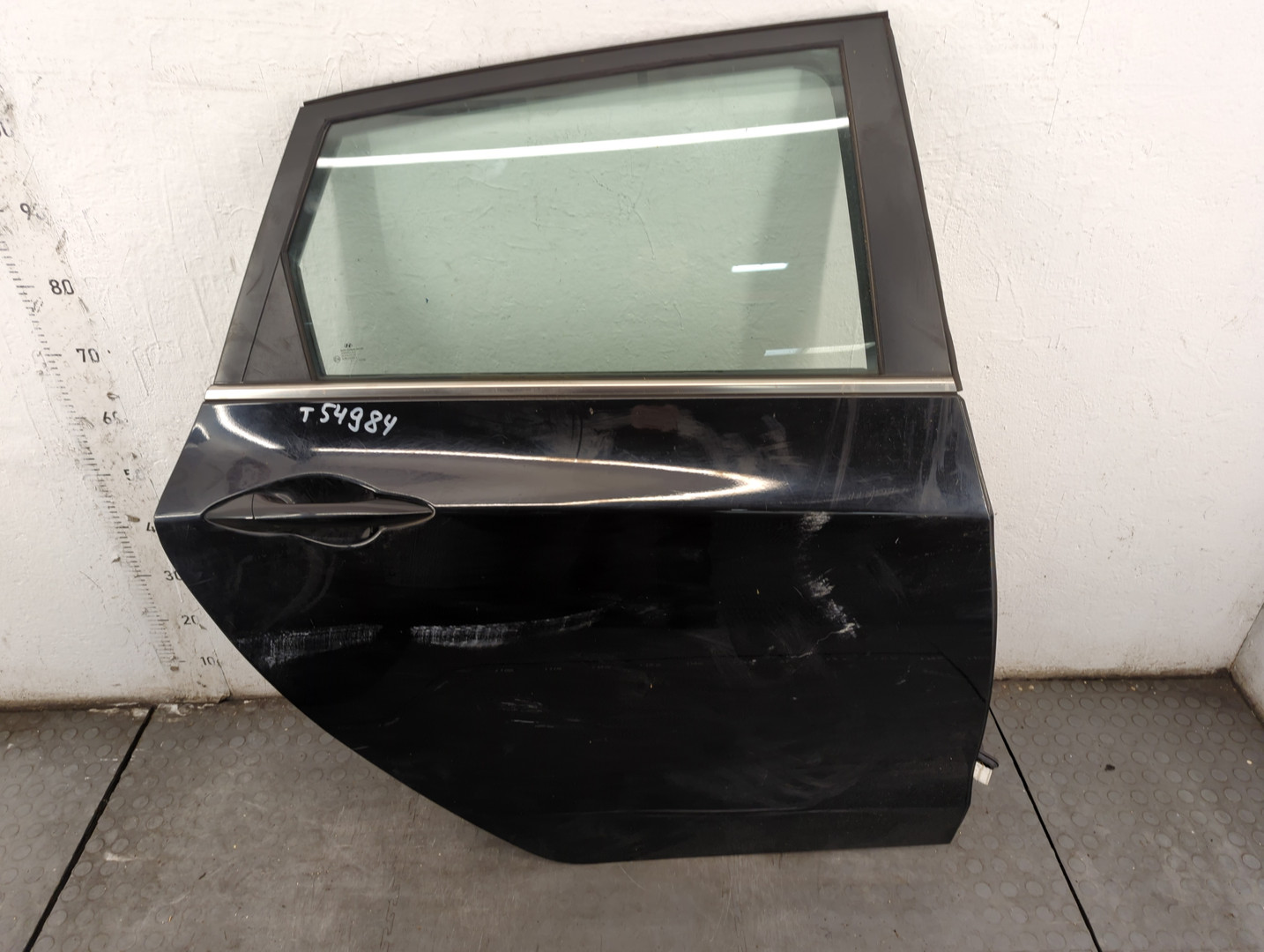 Дверь задняя правая