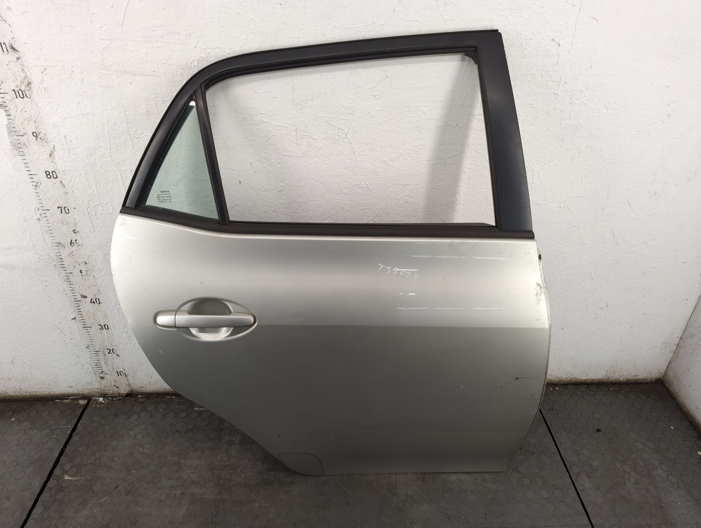 Дверь задняя правая