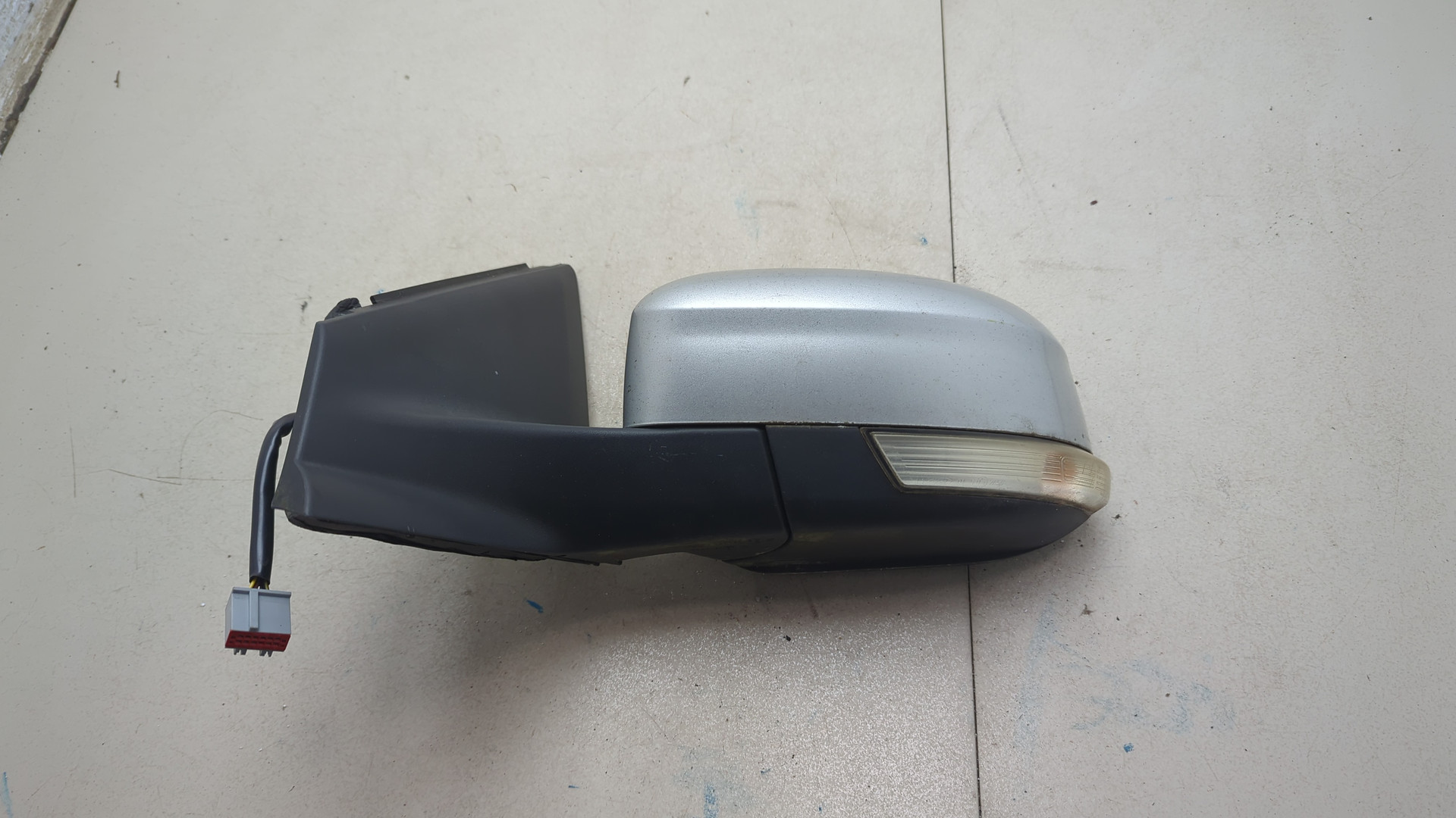 Зеркало левое электрическое