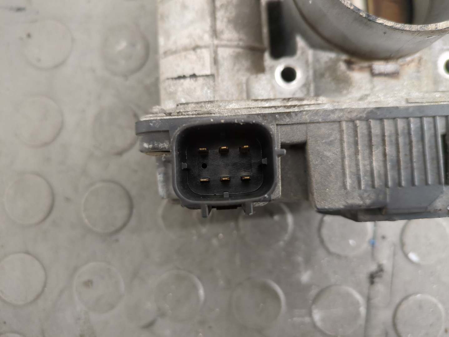 Заслонка дроссельная электрическая