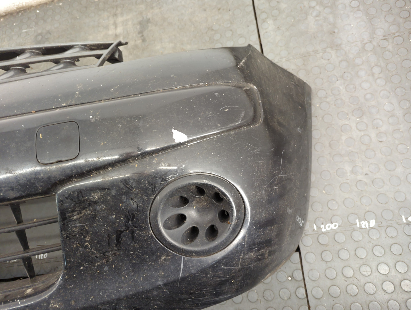 Бампер передний