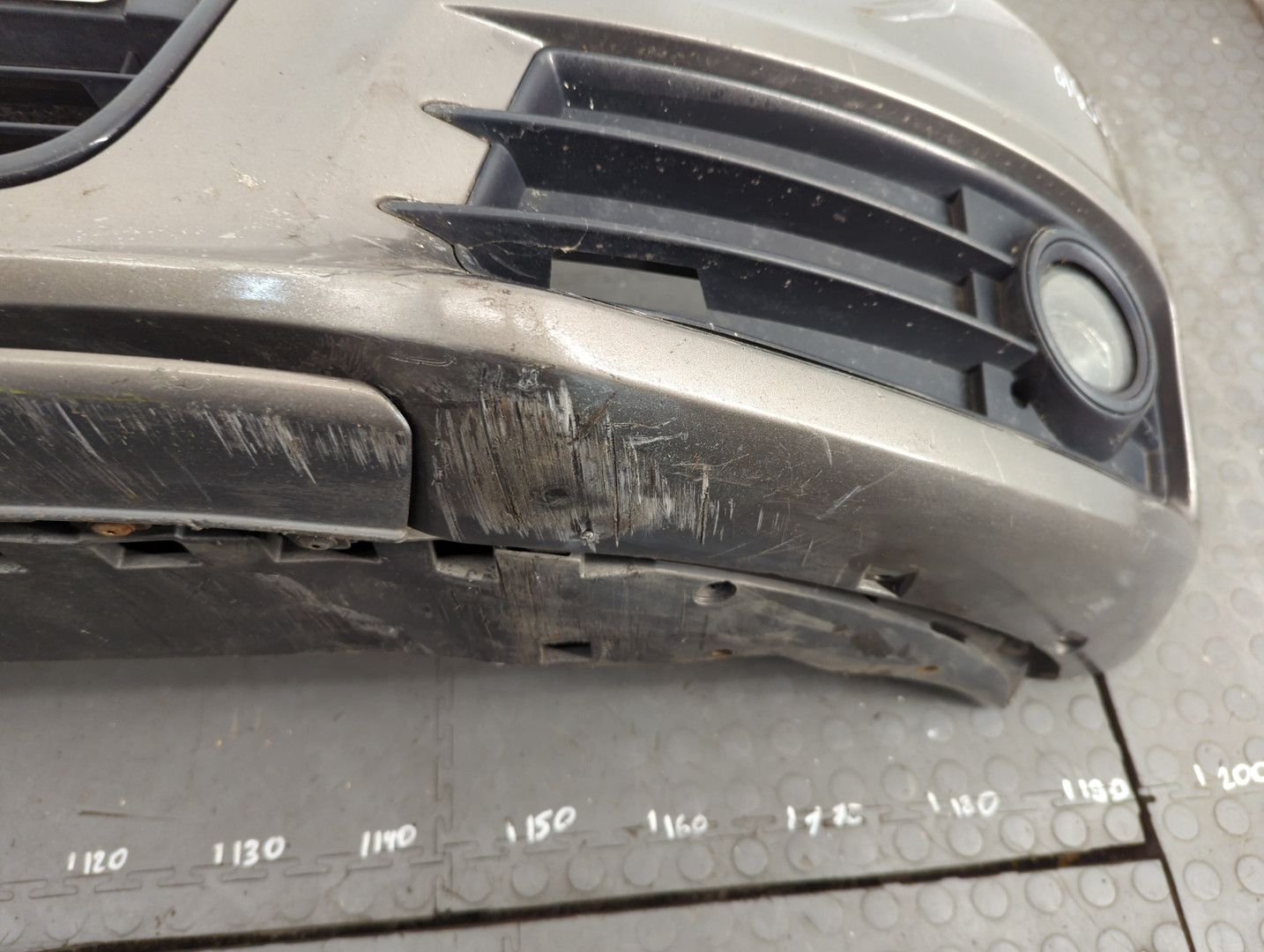 Бампер передний