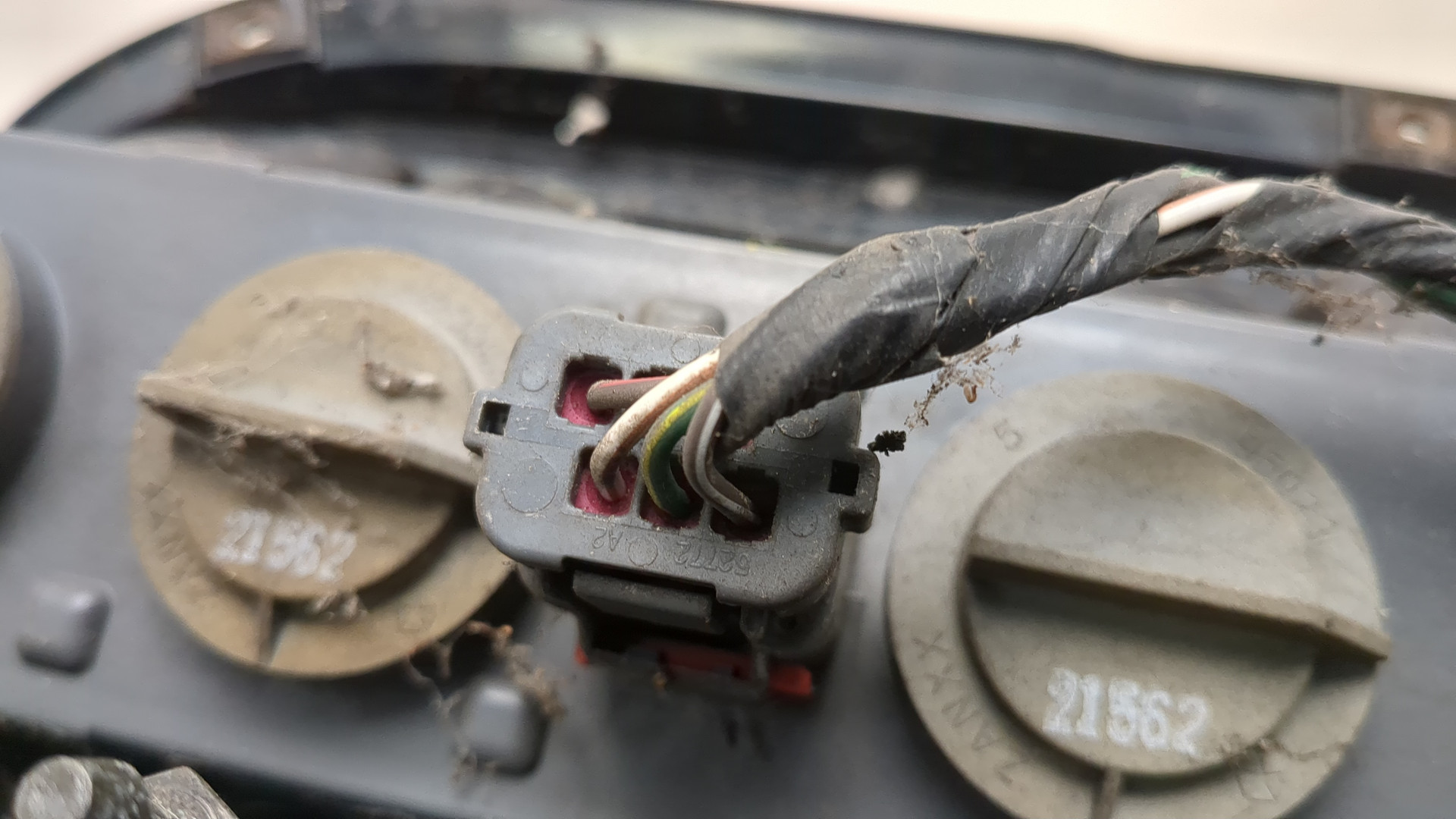 Фонарь задний правый