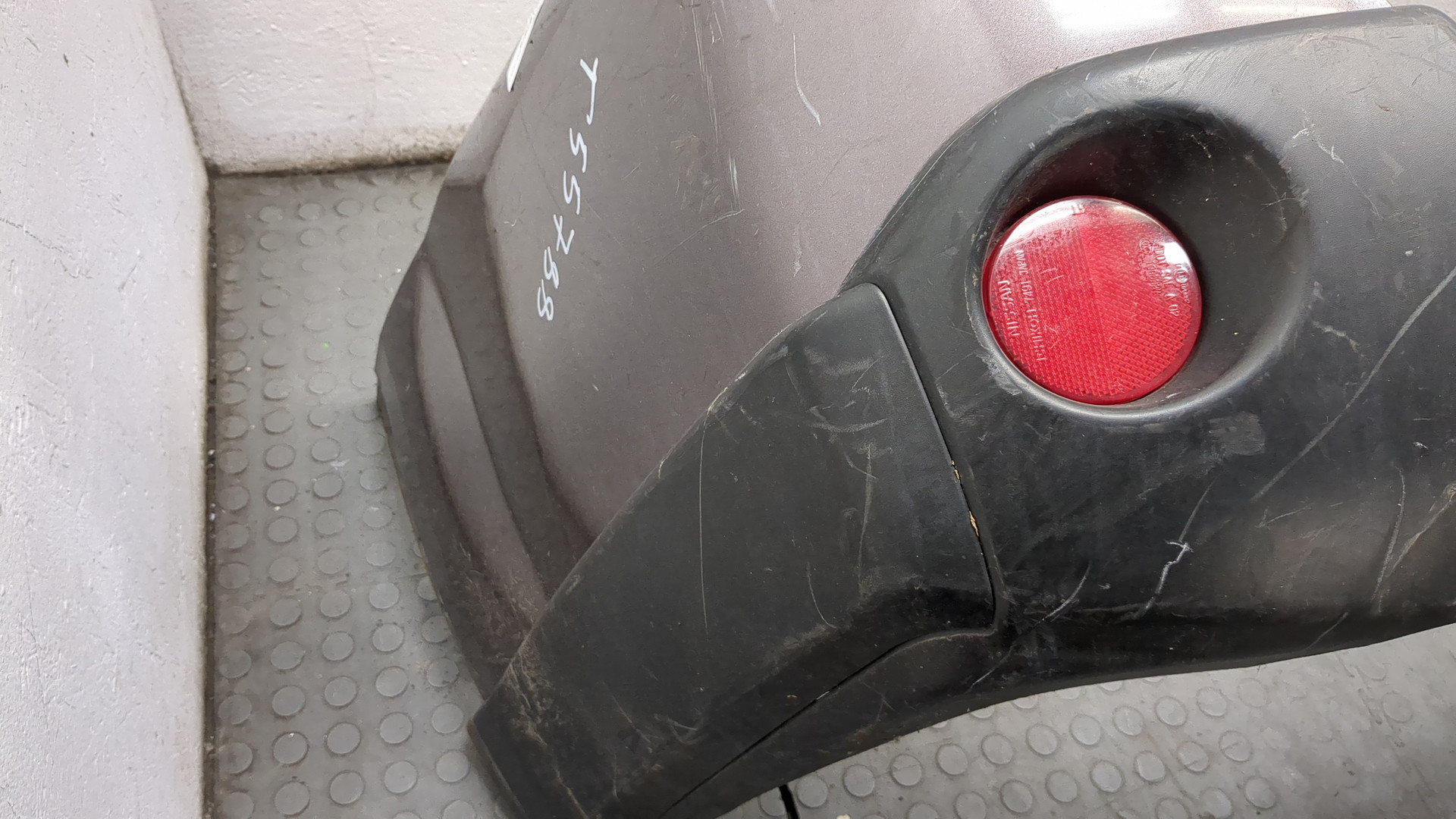 Бампер задний