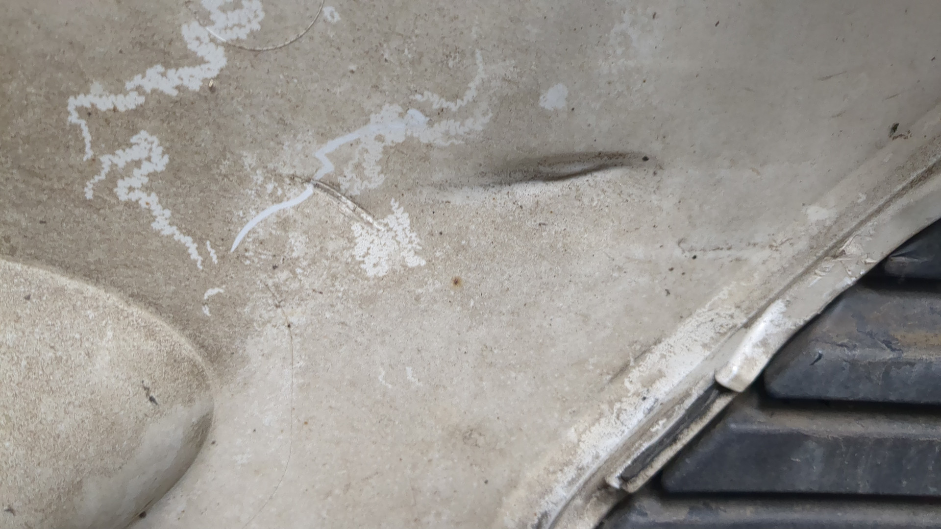 Бампер передний