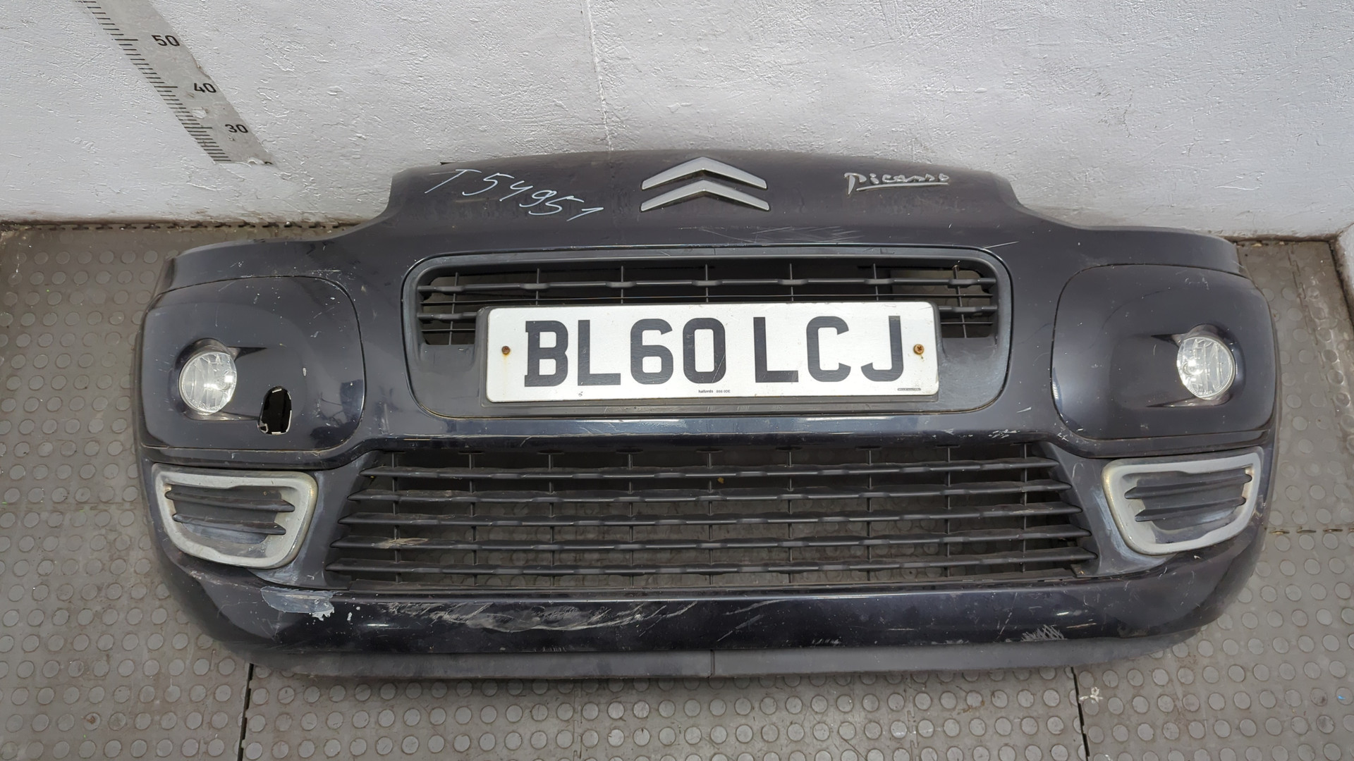 Бампер передний