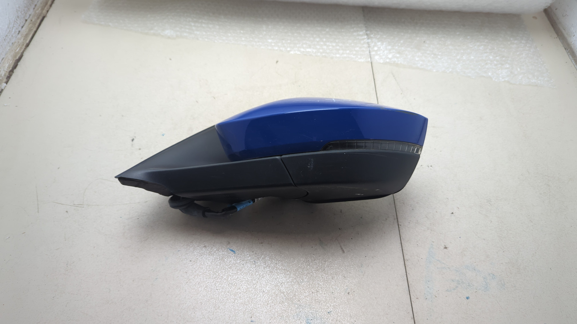 Зеркало левое электрическое