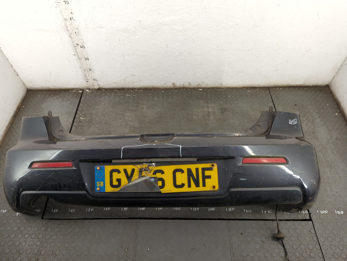 Бампер задний