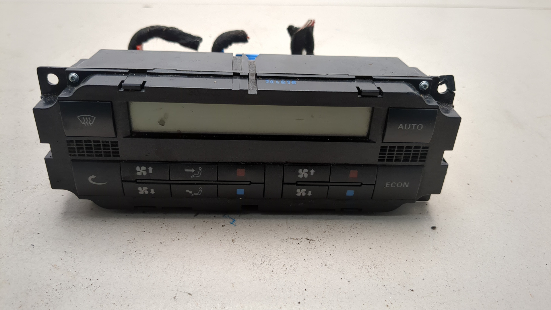 Переключатель отопителя