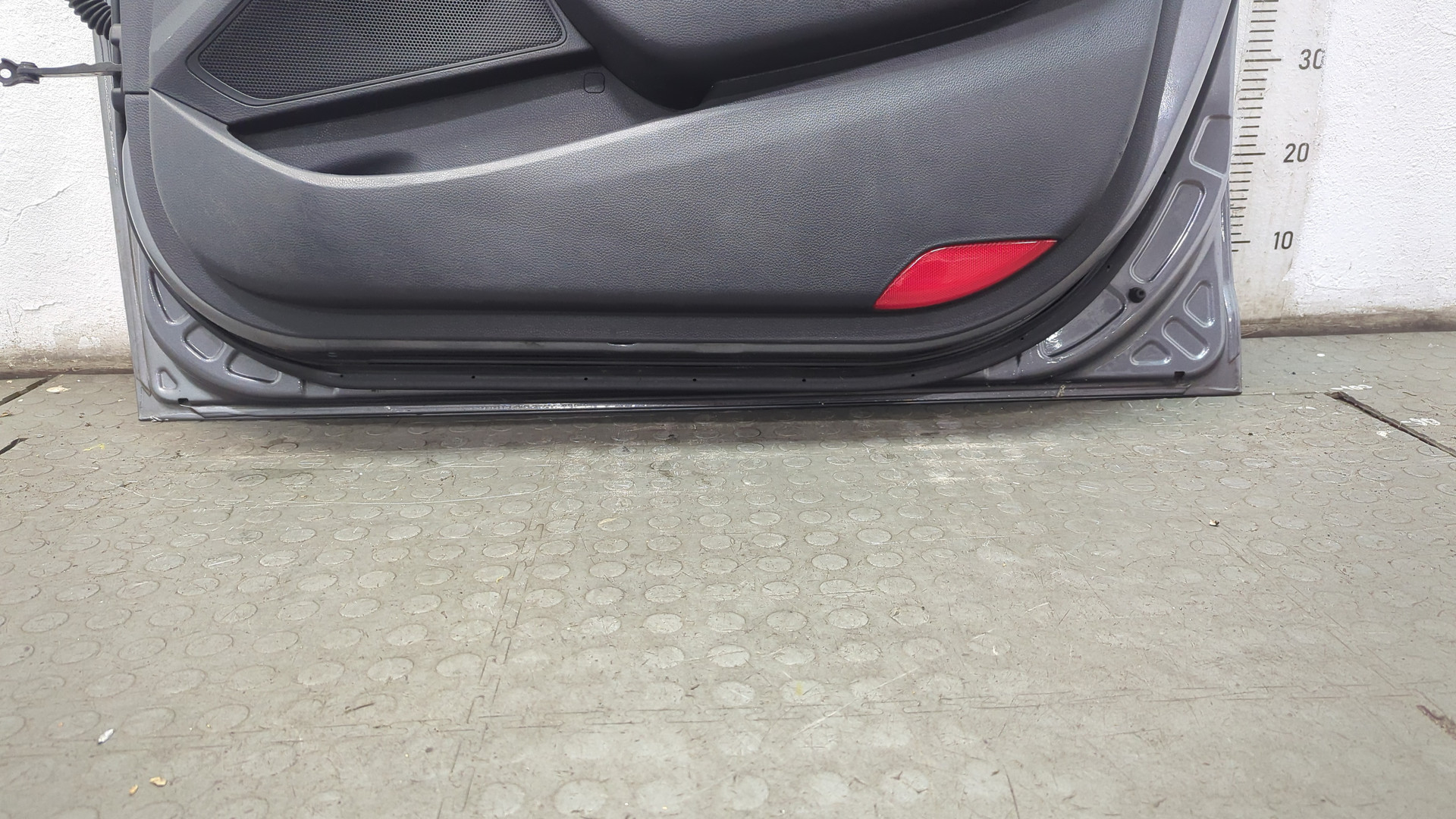 Дверь передняя правая