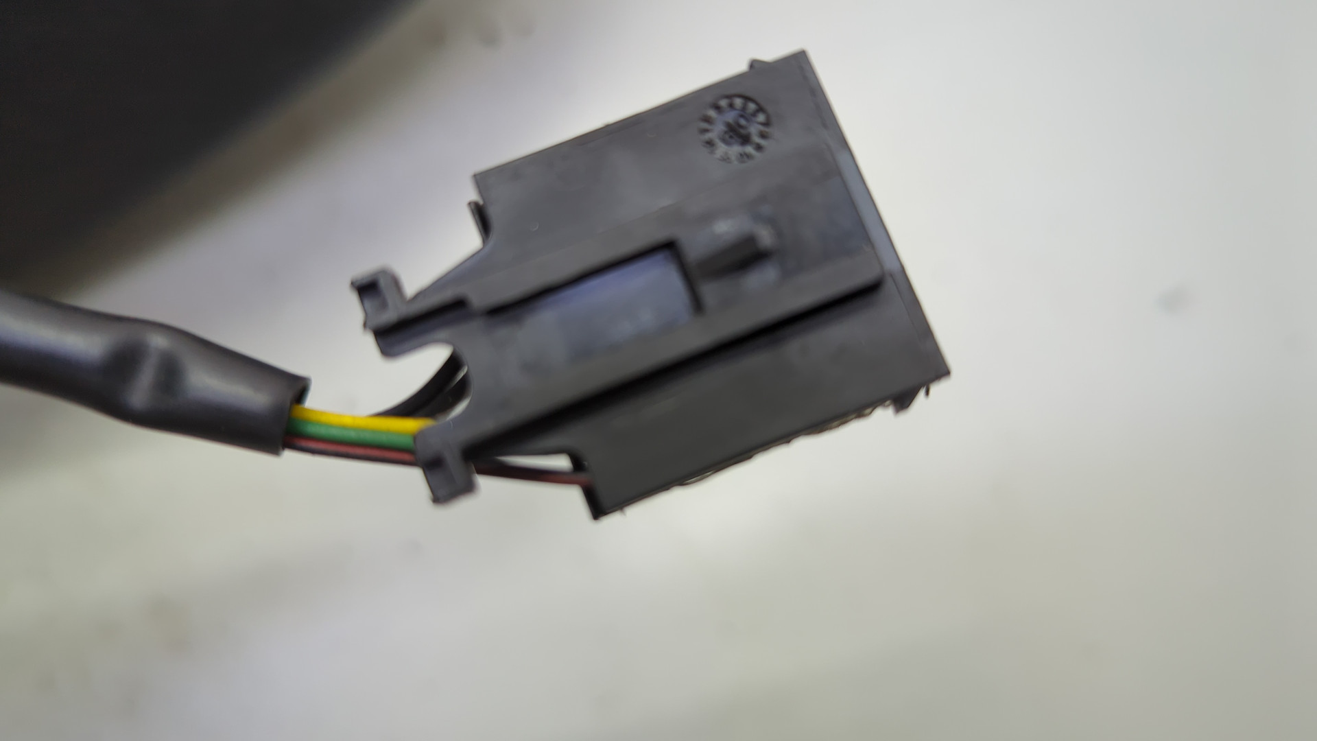 Зеркало правое электрическое