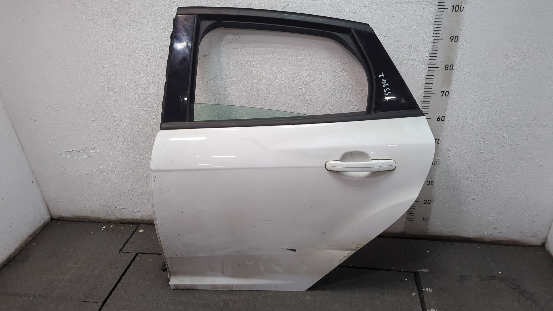Дверь задняя левая