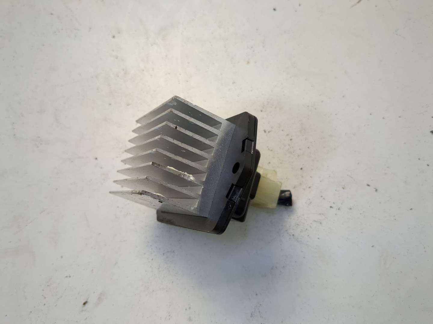 Резистор отопителя