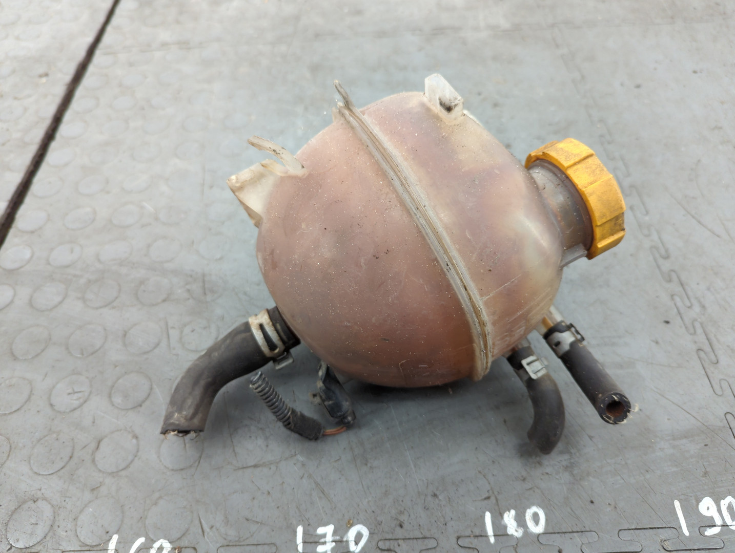 Бачок расширительный