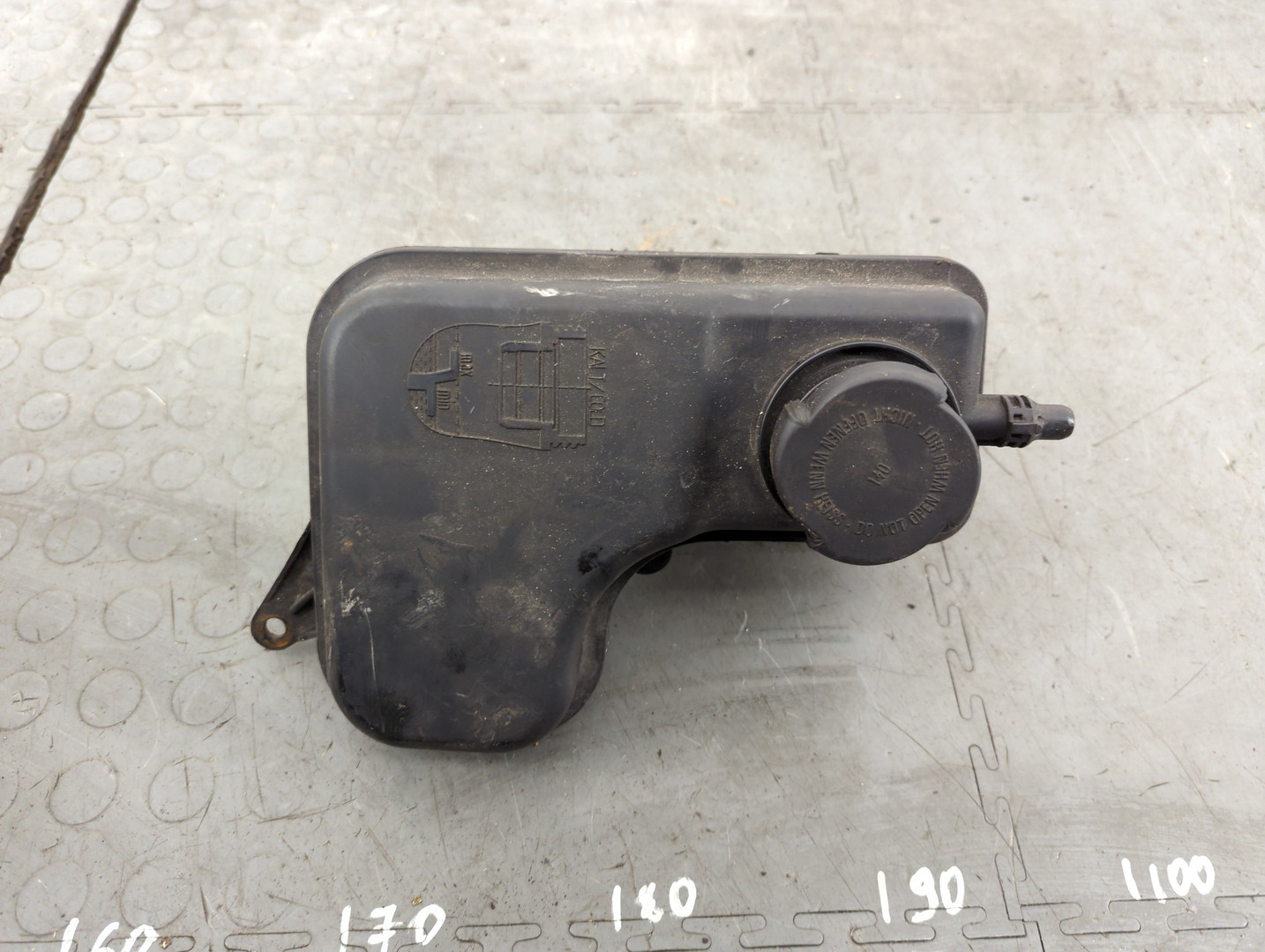 Бачок расширительный