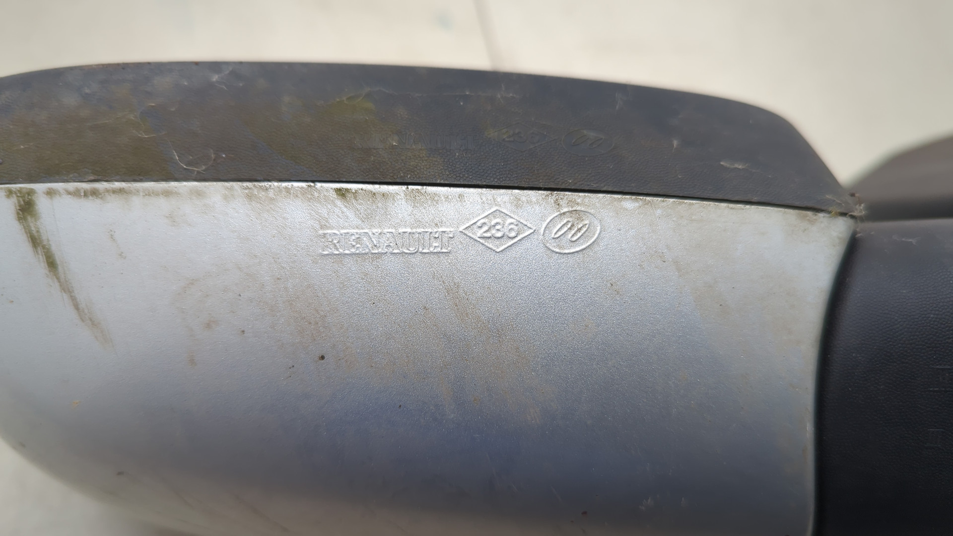 Зеркало левое электрическое