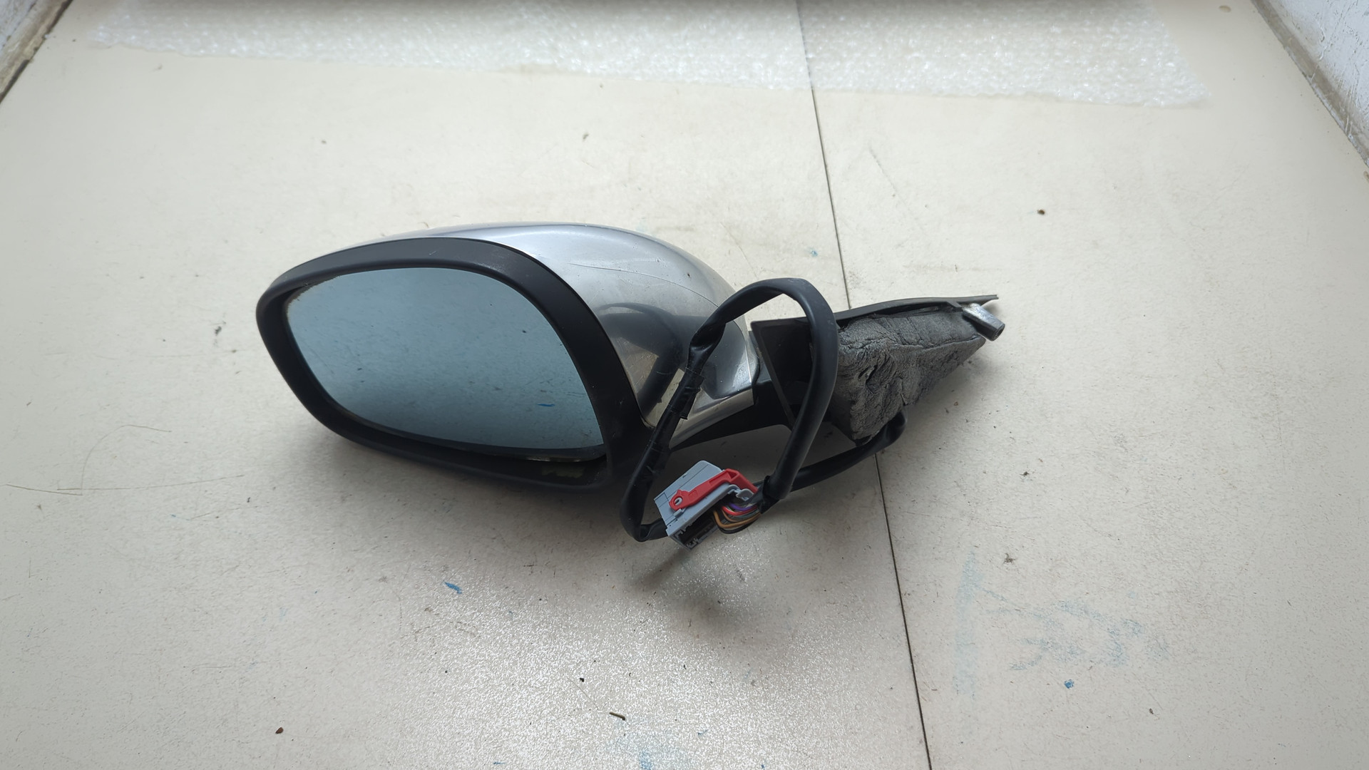 Зеркало левое электрическое