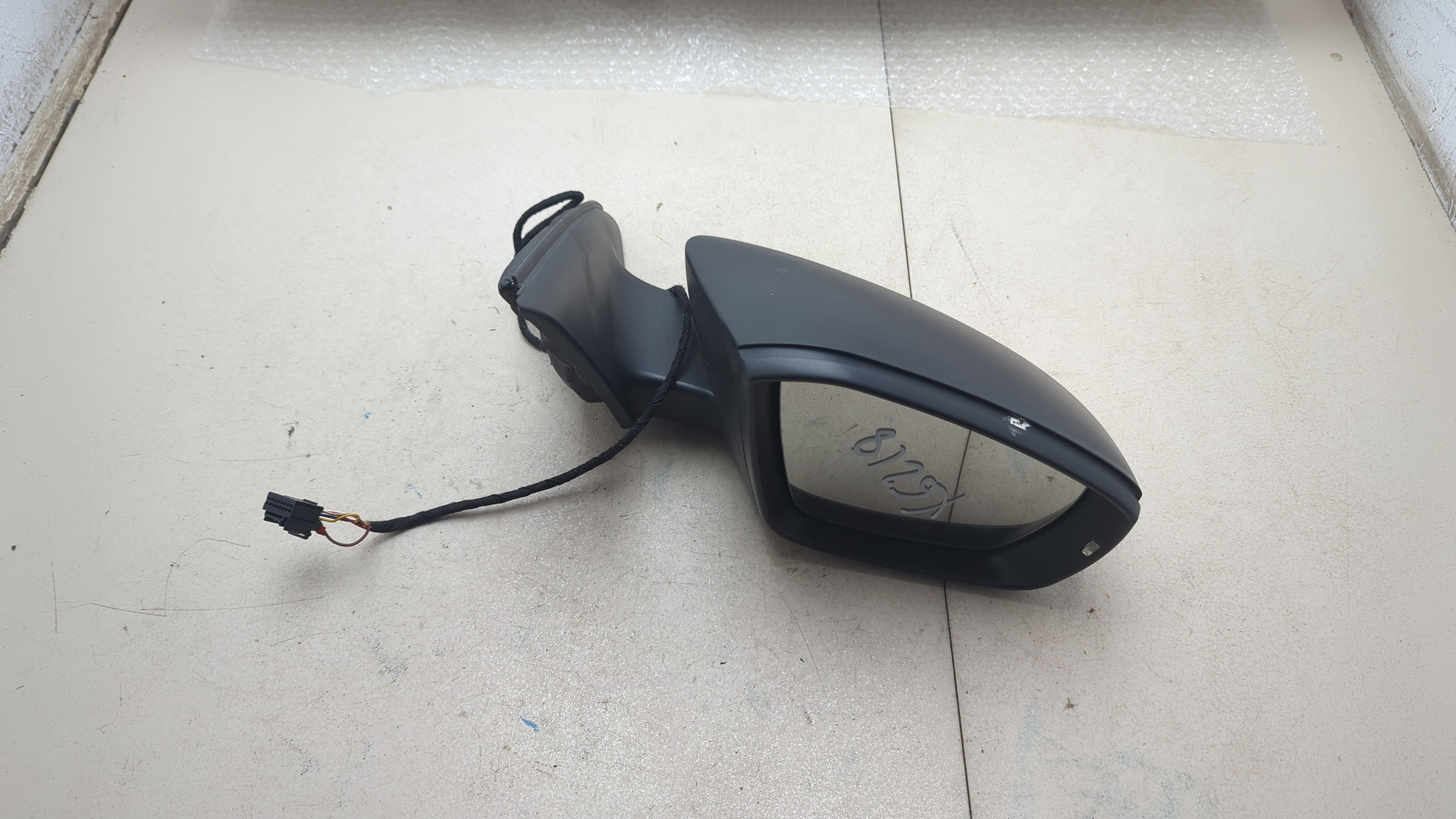 Зеркало правое электрическое