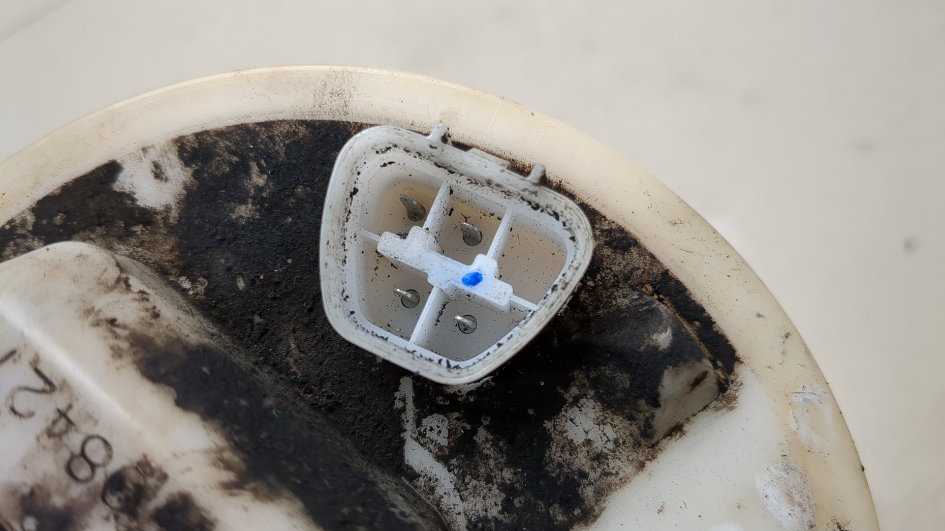 Насос топливный электрический