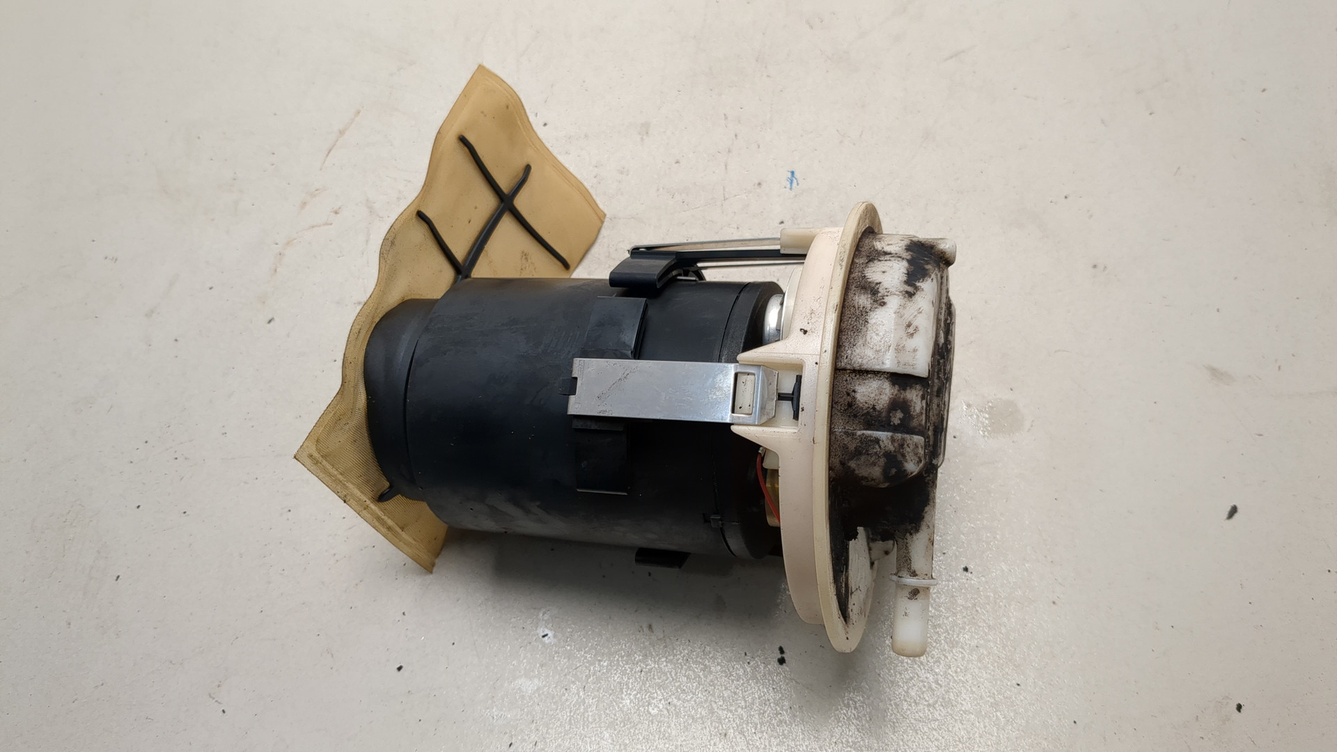 Насос топливный электрический