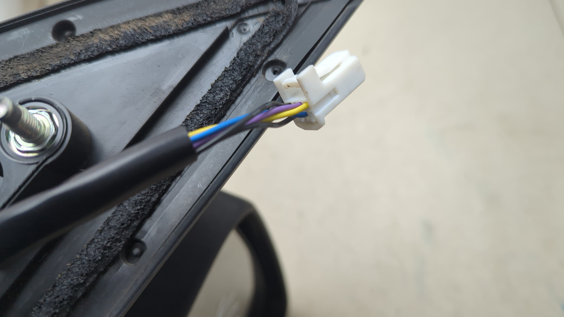 Зеркало правое электрическое