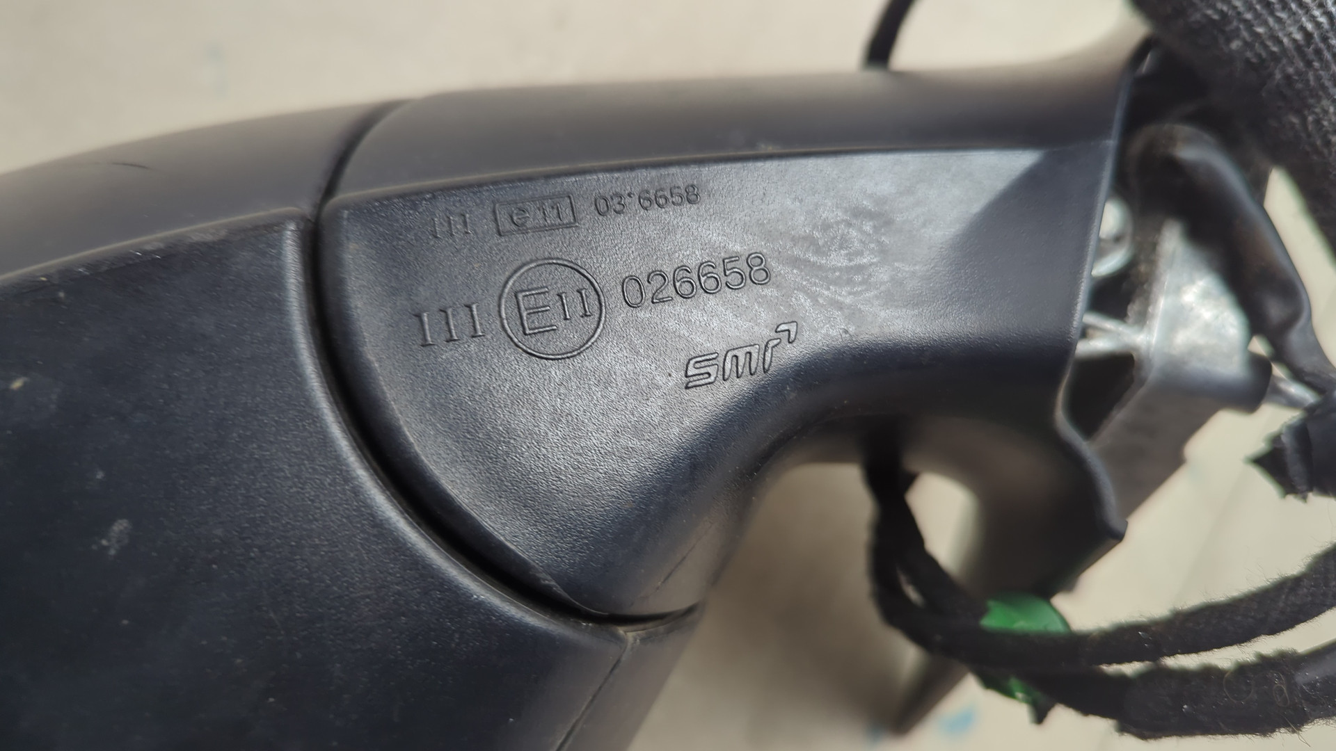 Зеркало правое электрическое