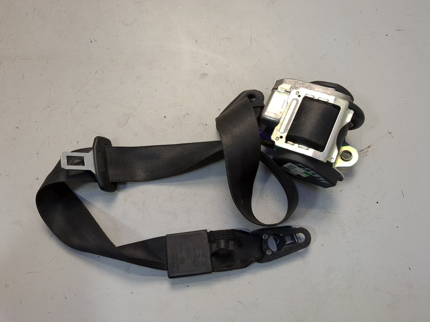 Ремень безопасности