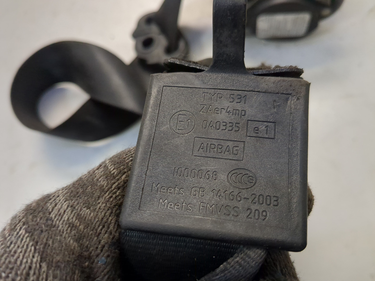 Ремень безопасности