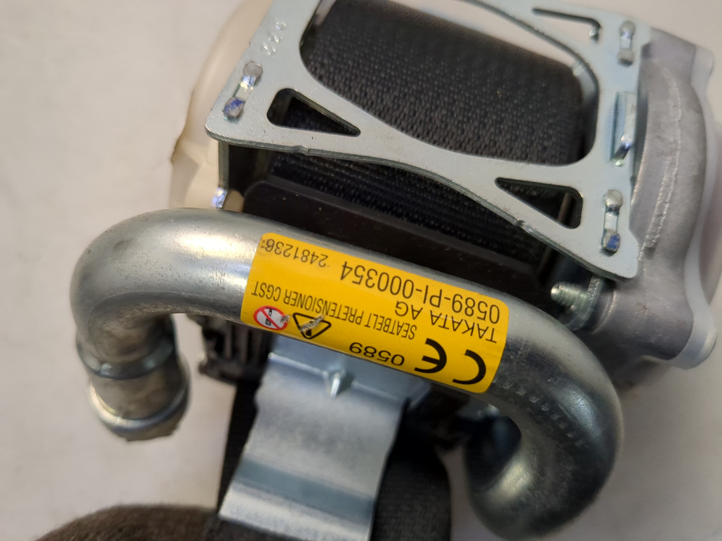 Ремень безопасности