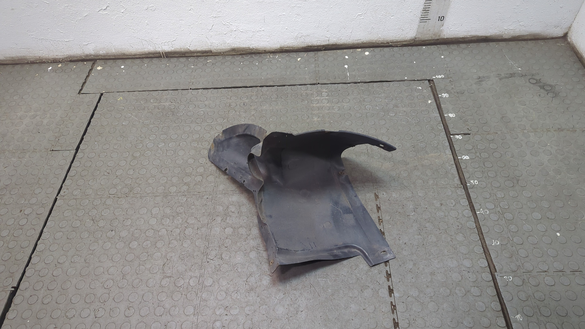 Локер передний левый