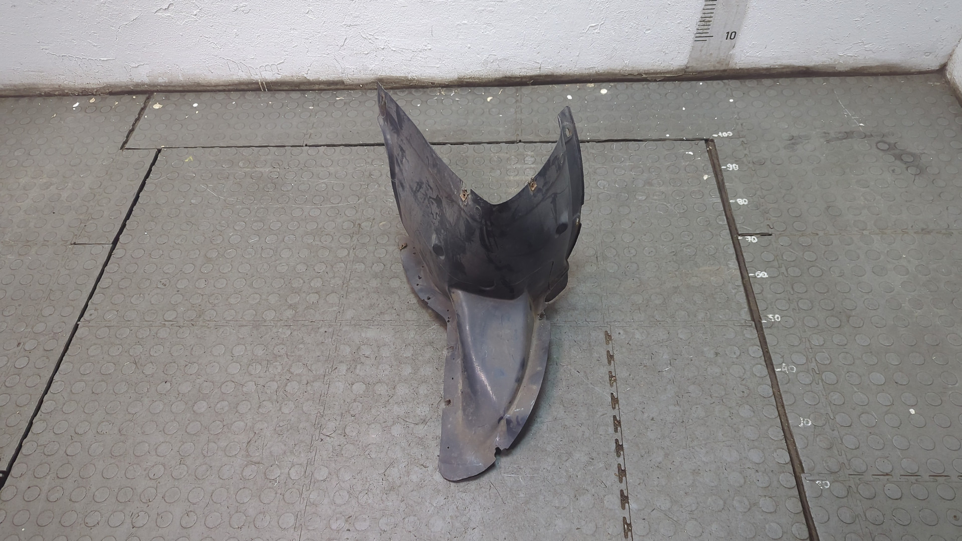 Локер передний левый