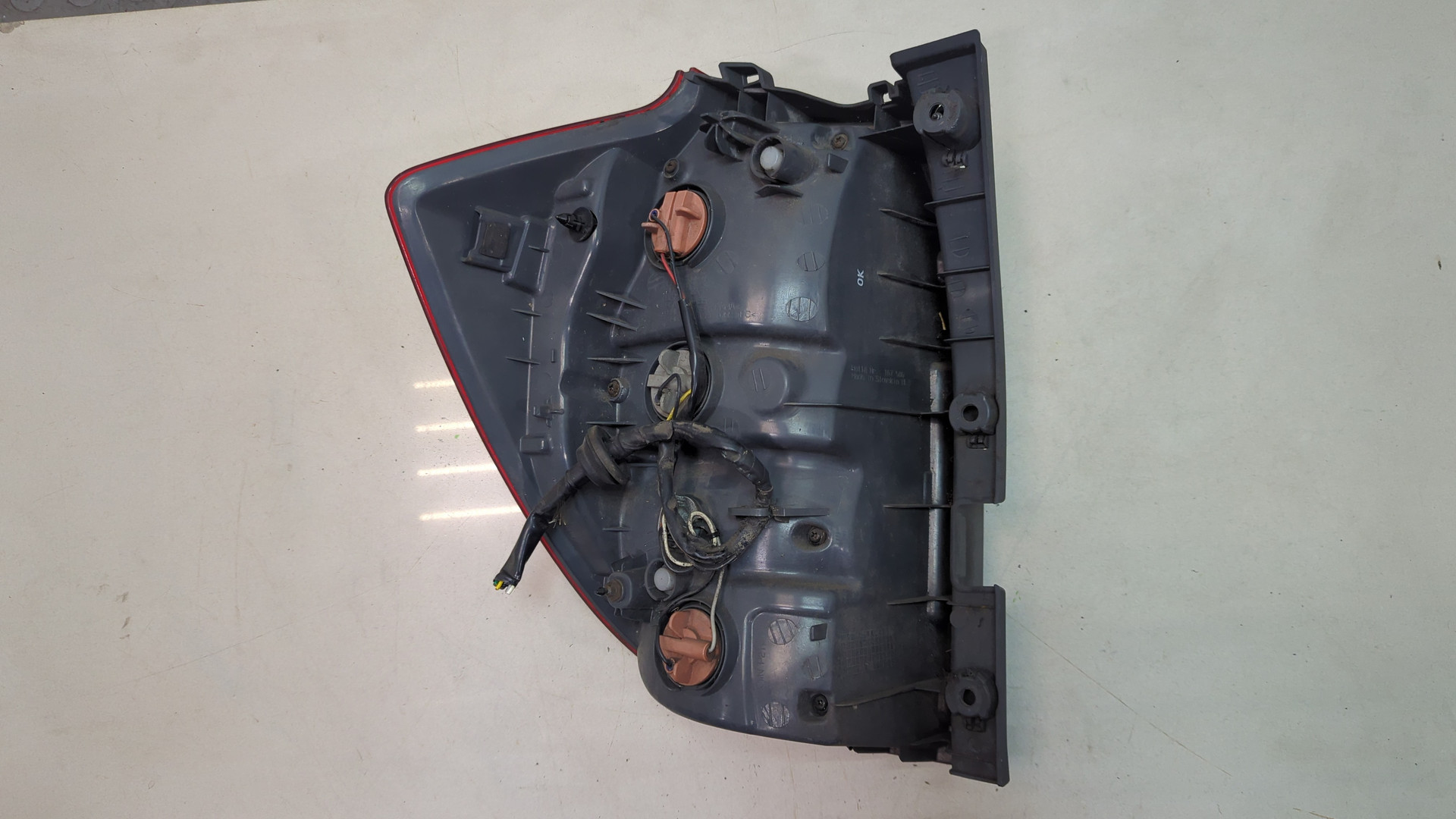 Фонарь задний правый