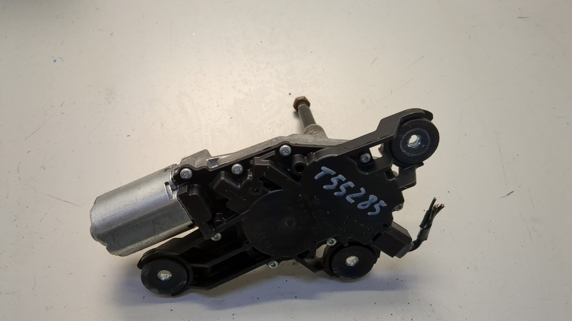 Моторчик стеклоочистителя задний