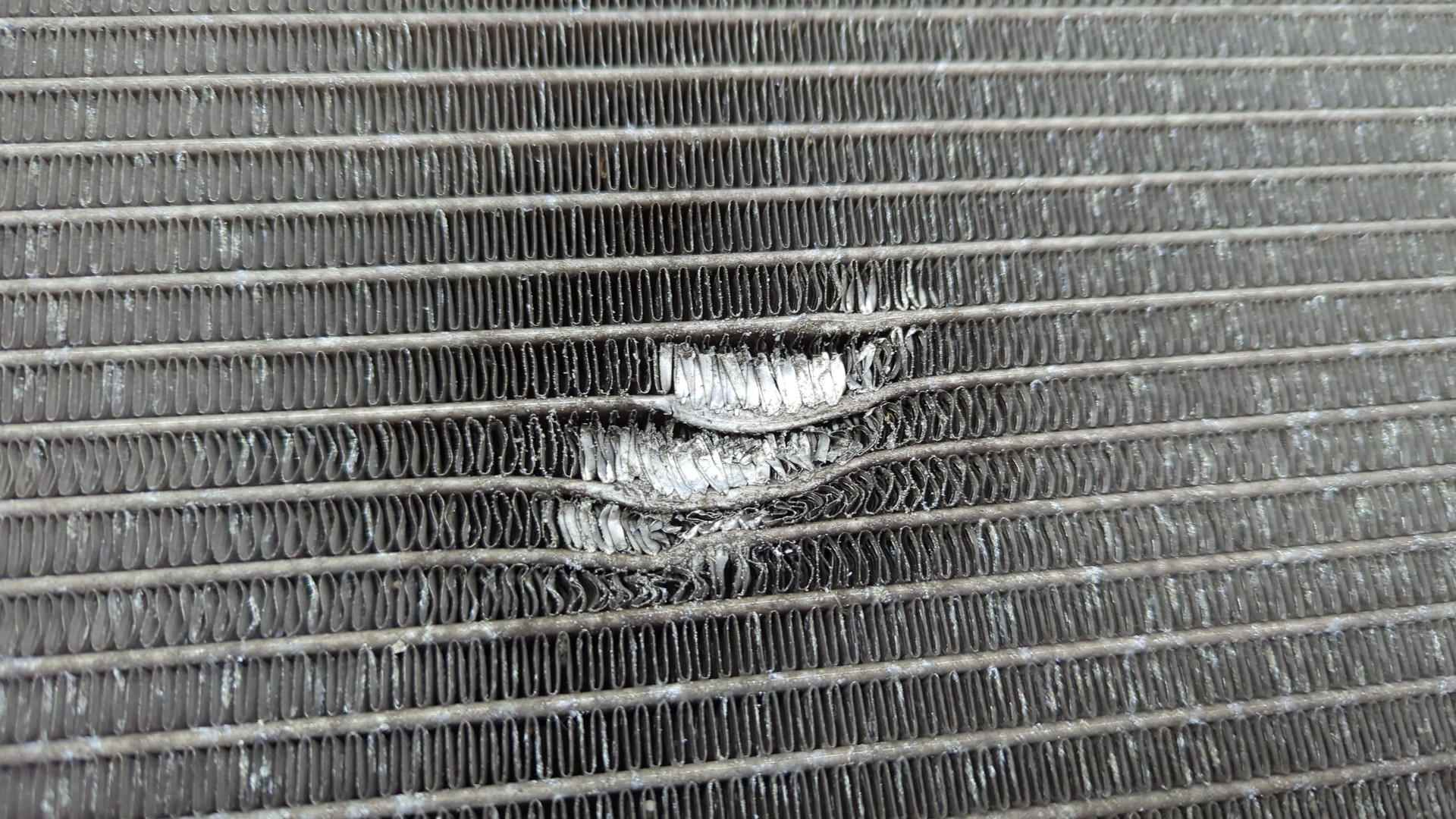 Радиатор охлаждения двигателя основной