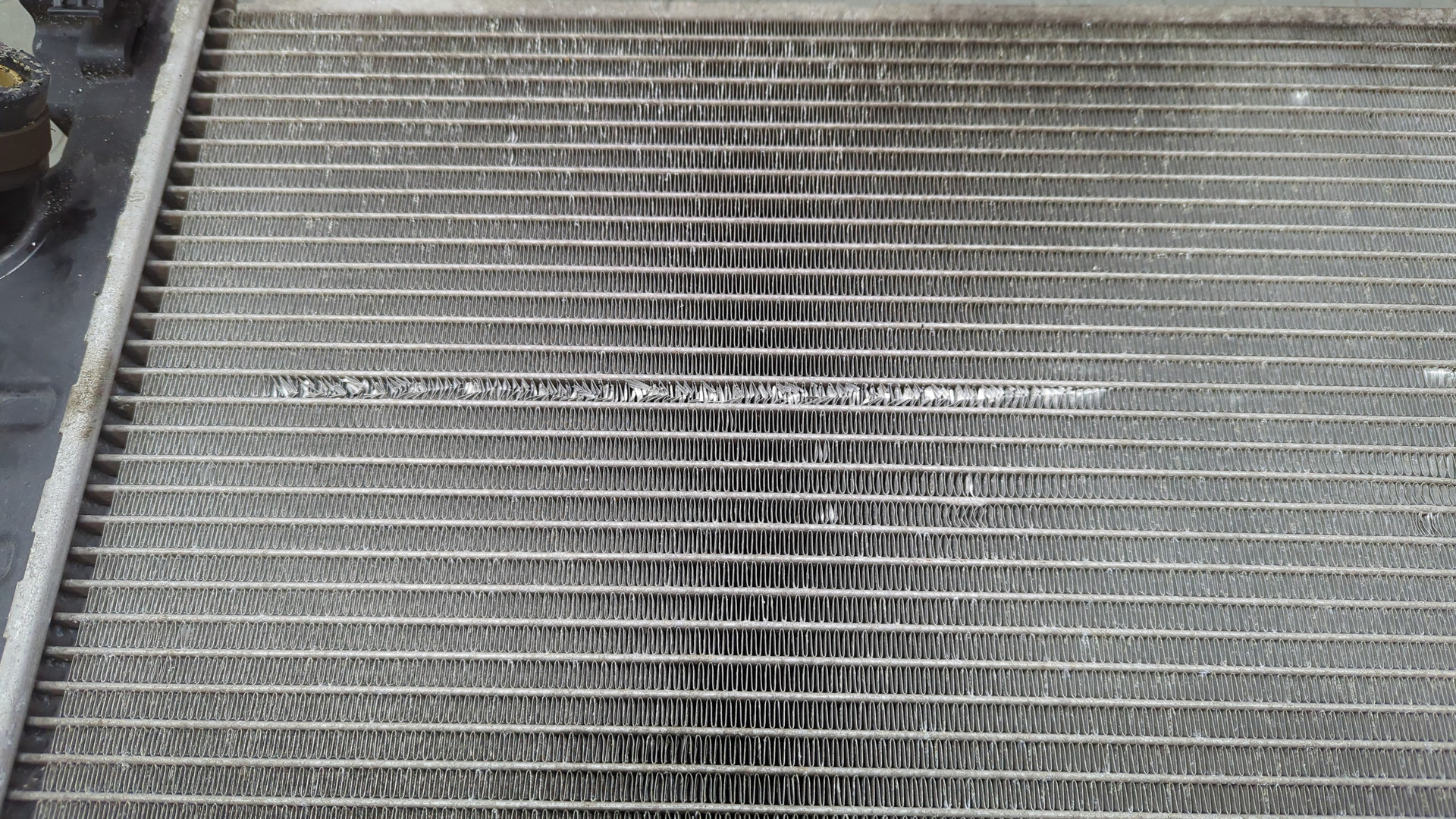 Радиатор охлаждения двигателя основной