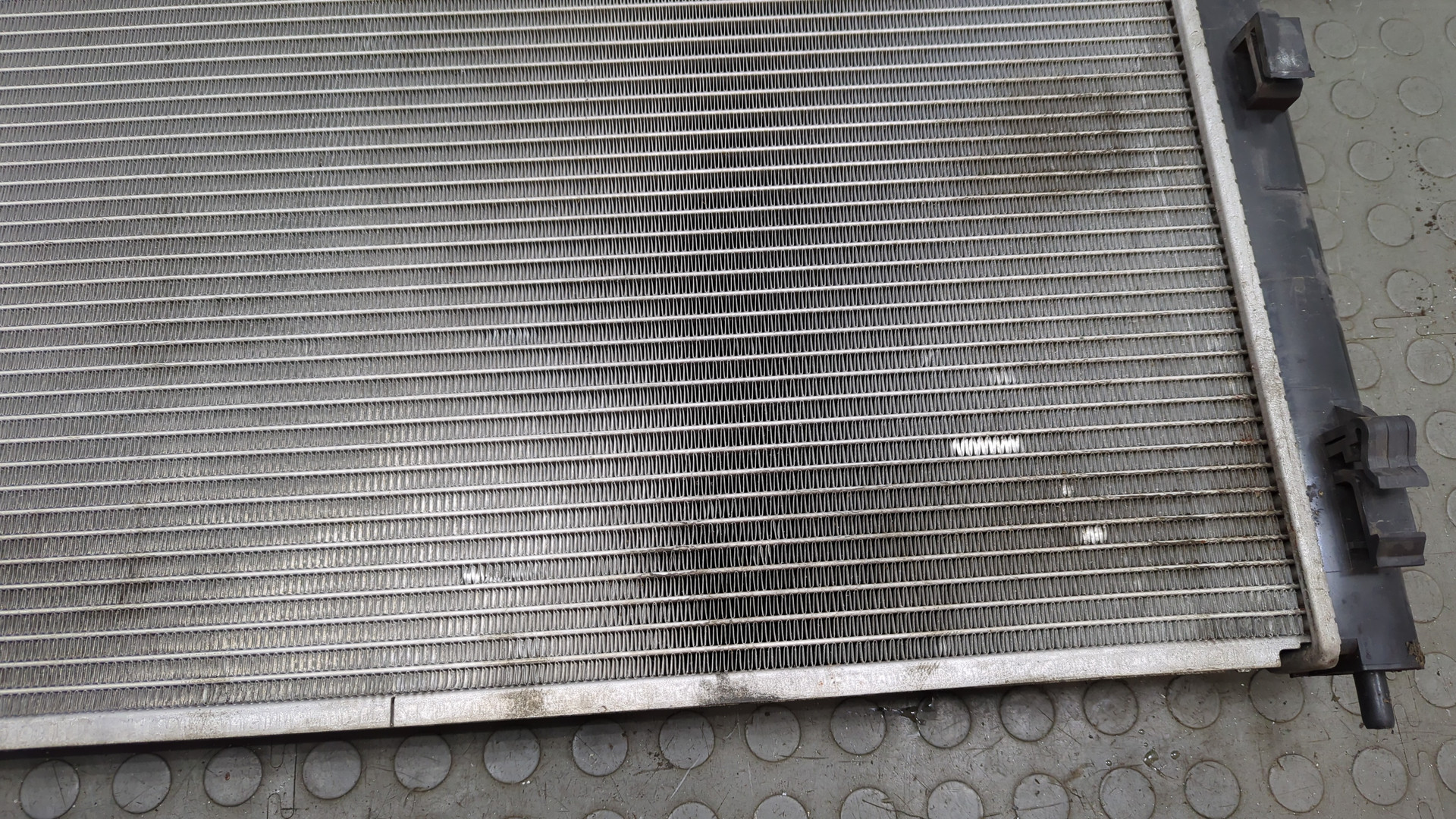 Радиатор охлаждения двигателя основной