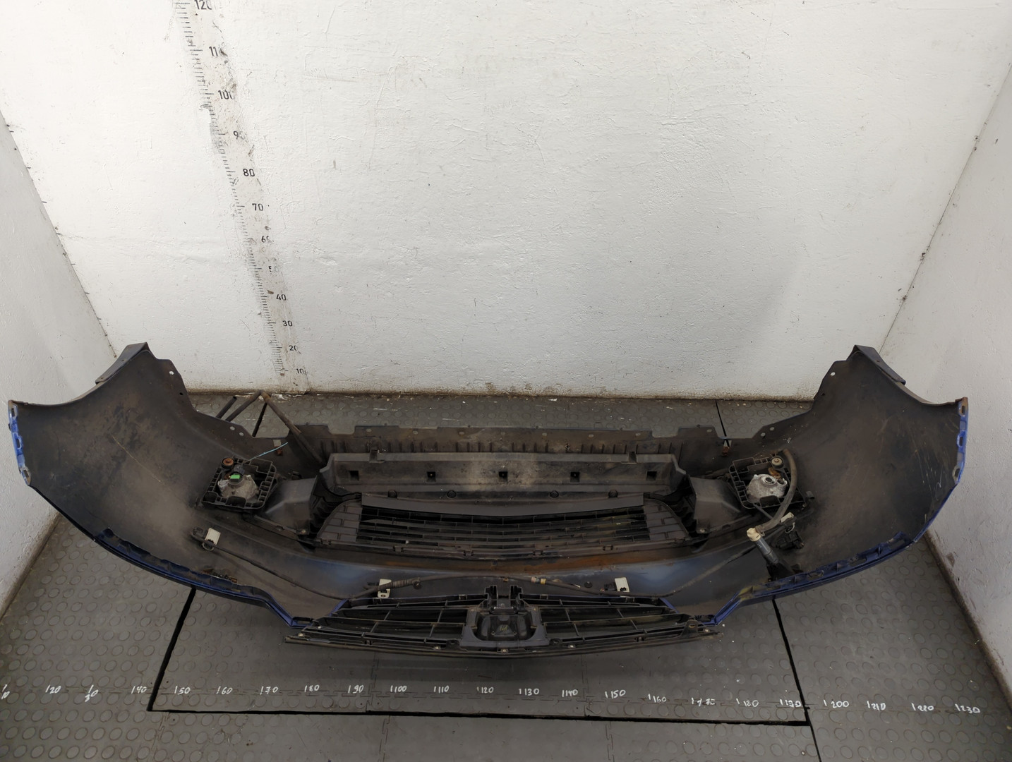 Бампер передний