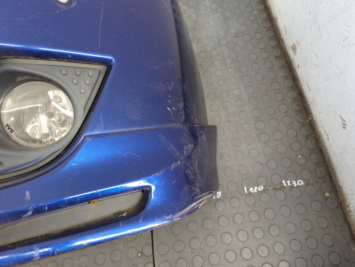 Бампер передний