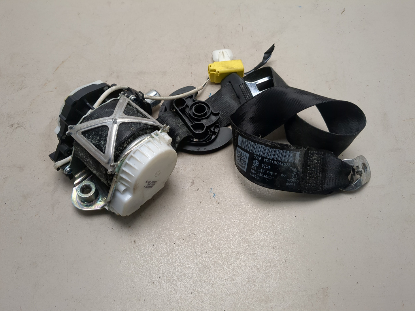 Ремень безопасности