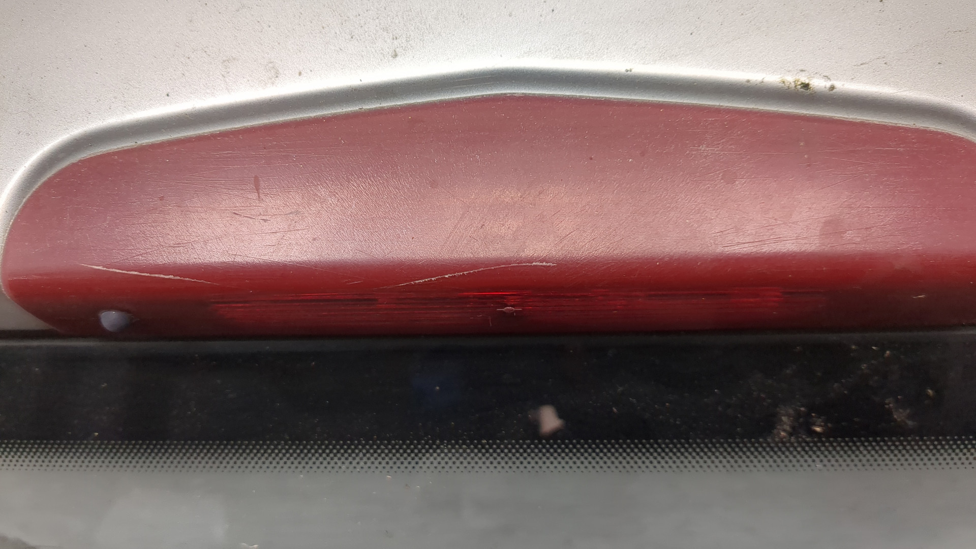 Дверь багажника