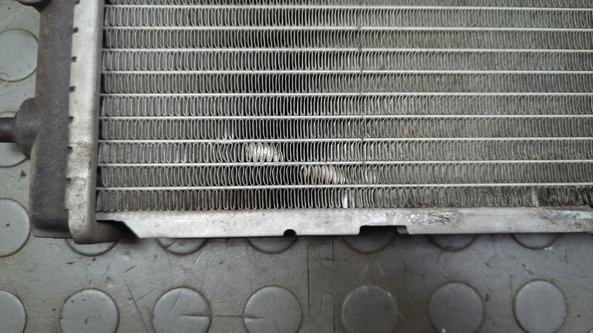 Радиатор охлаждения двигателя основной