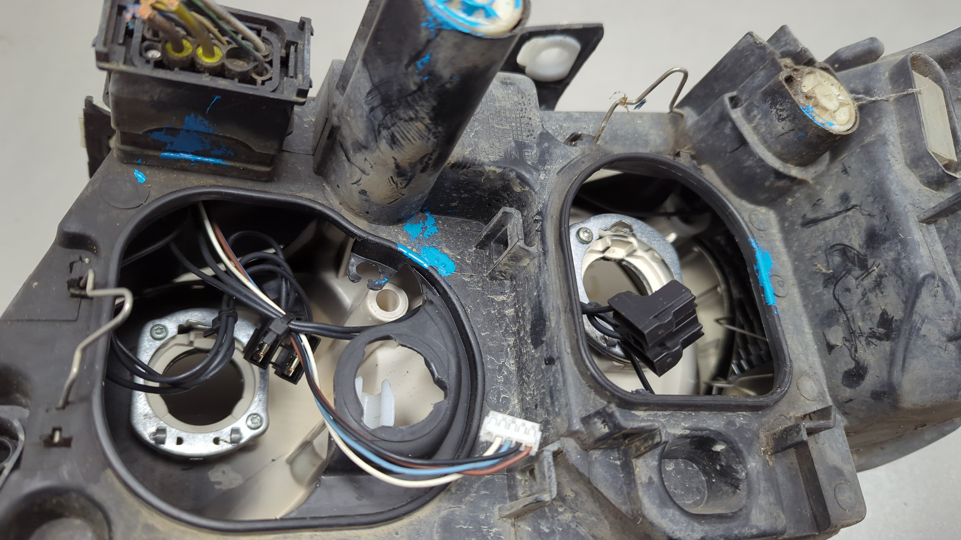 Фара правая