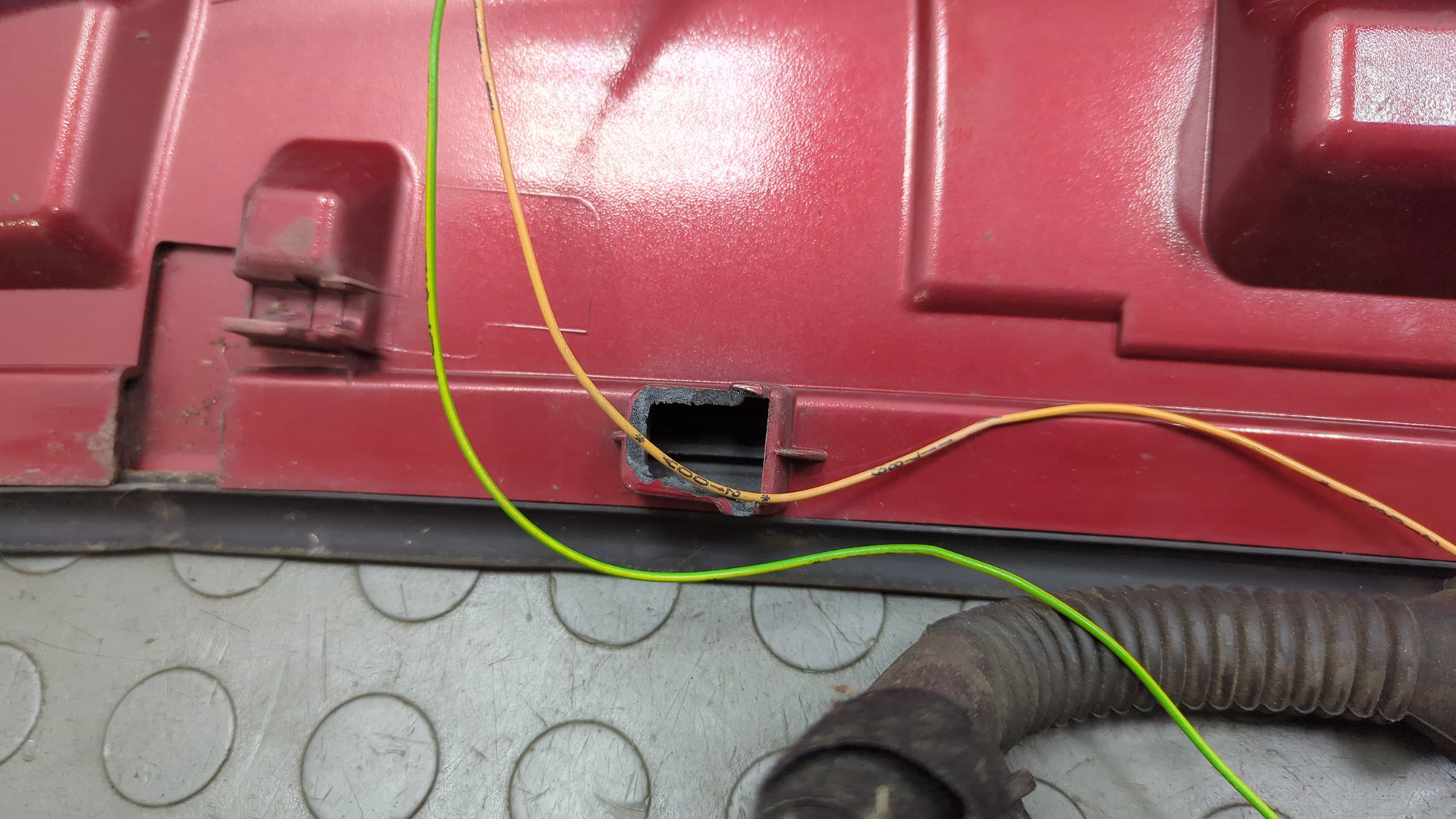 Спойлер переднего бампера