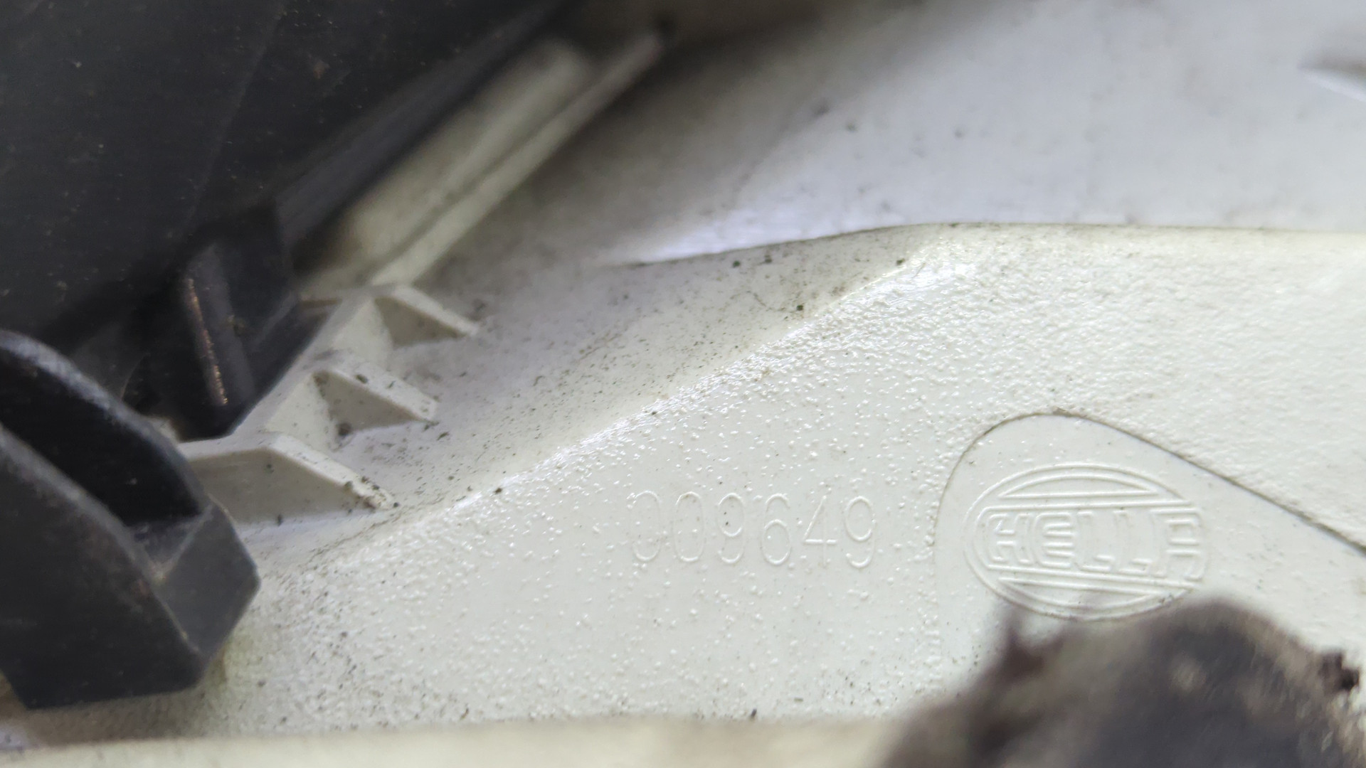 Фонарь задний левый