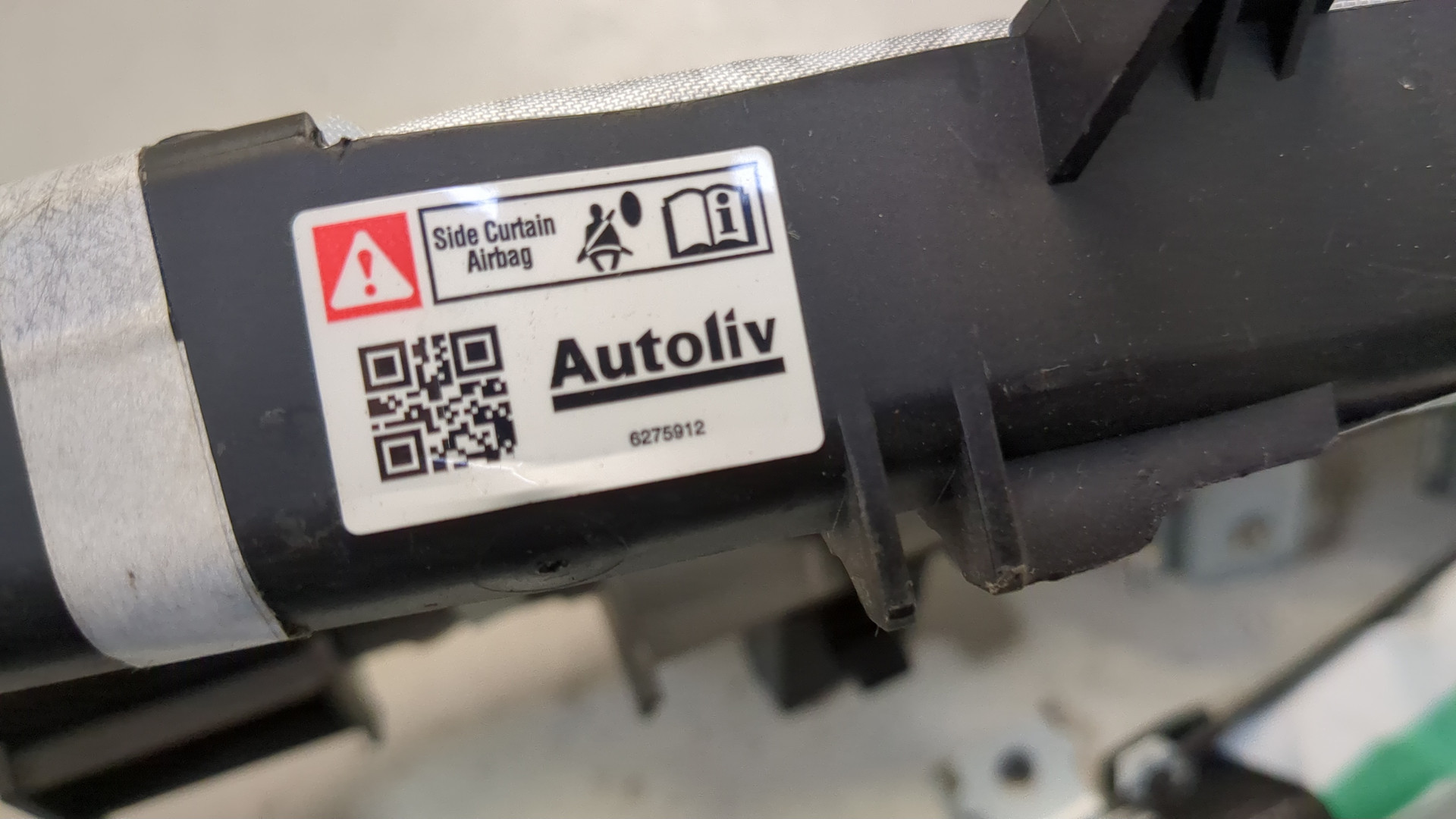 Подушка безопасности боковая (шторка)