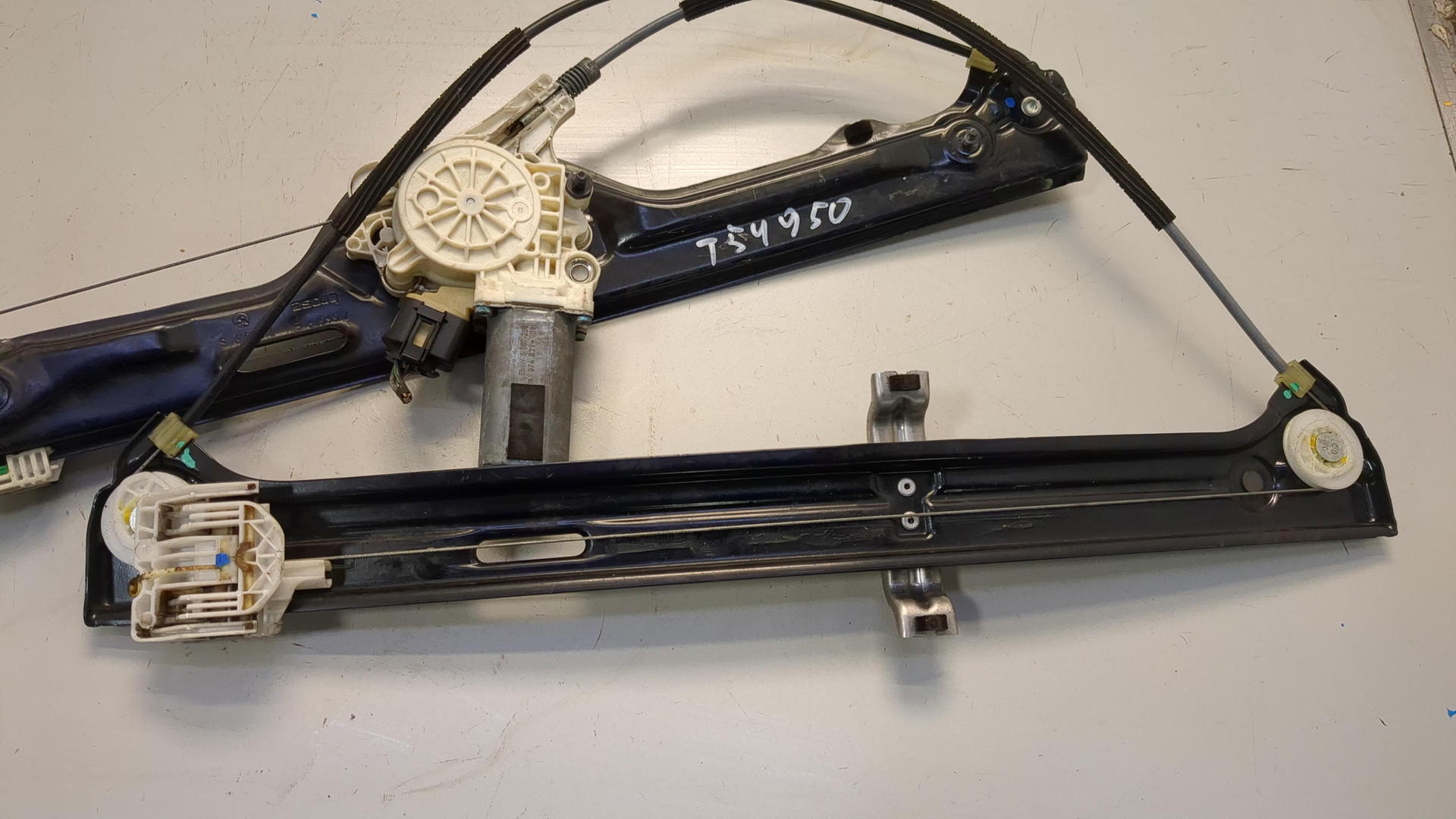 Стеклоподъемник электр. передний левый